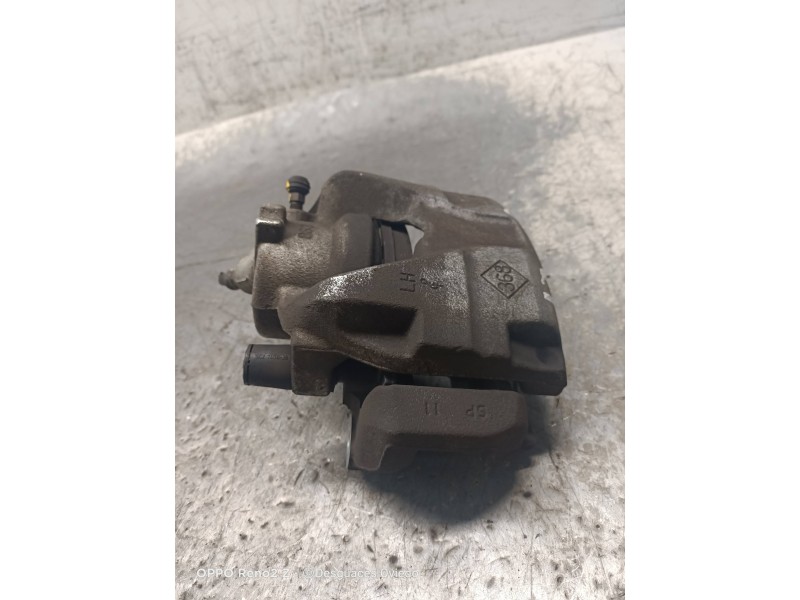 Recambio de pinza freno delantera izquierda para renault express referencia OEM IAM   