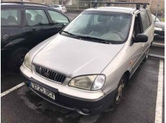 kia carens del año 2000