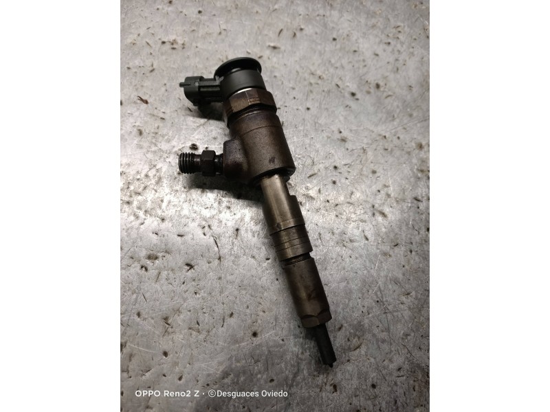 Recambio de inyector para peugeot 207 urban referencia OEM IAM 0445110252  
