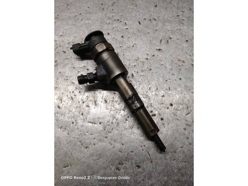 Recambio de inyector para peugeot 207 urban referencia OEM IAM 0445110252  