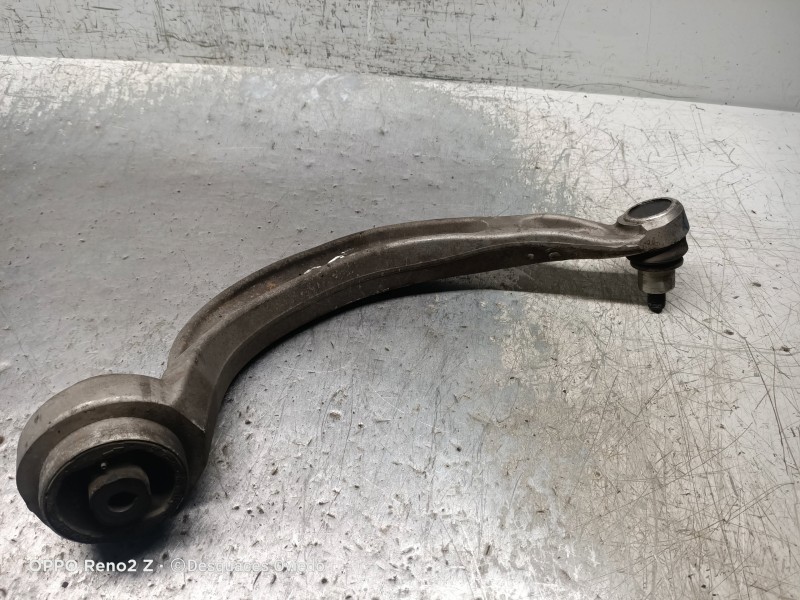 Recambio de brazo suspension superior delantero derecho para audi a4 ber. (b8) s line sportpaket / plus referencia OEM IAM 8K040