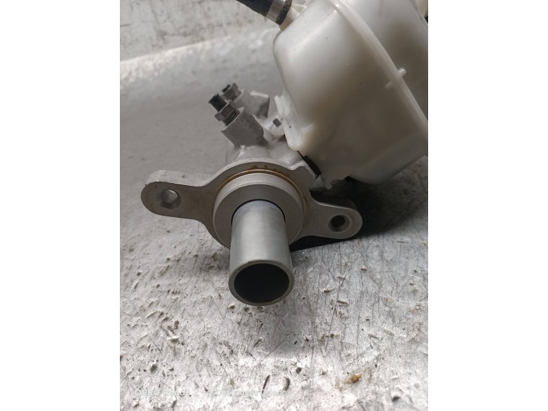 Recambio de bomba freno para ford transit custom kombi 300 l1 ambiente referencia OEM IAM W58965  