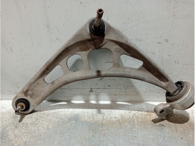 Recambio de brazo suspension inferior delantero izquierdo para bmw serie 3 berlina (e46) 316i referencia OEM IAM   
