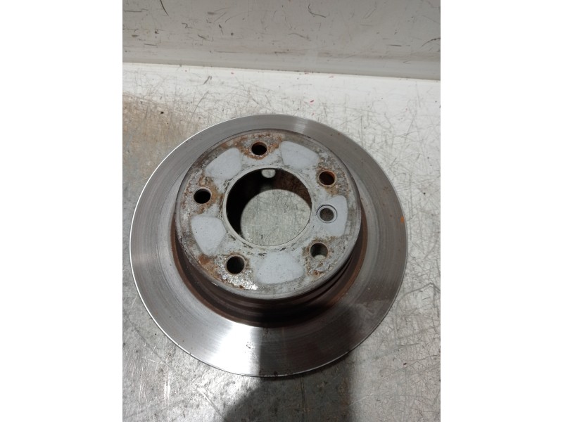 Recambio de disco freno trasero para bmw serie 3 berlina (e46) 316i referencia OEM IAM   