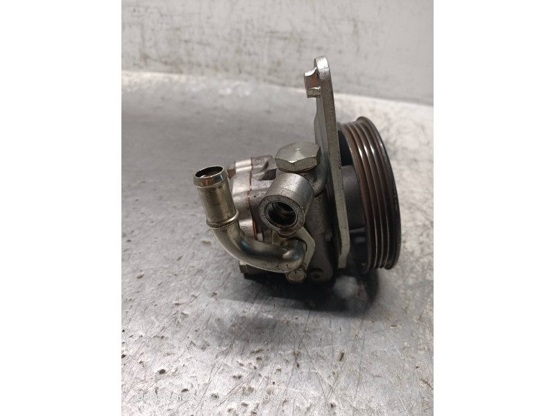 Recambio de bomba direccion para renault laguna coupe initiale referencia OEM IAM   