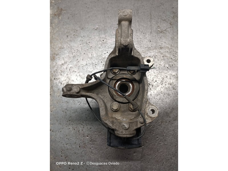 Recambio de mangueta delantera izquierda para renault laguna coupe initiale referencia OEM IAM   