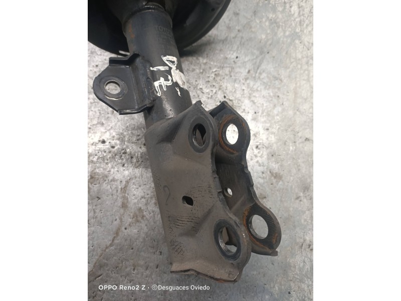 Recambio de amortiguador delantero izquierdo para toyota avensis advance referencia OEM IAM 4852005380 03091000433 