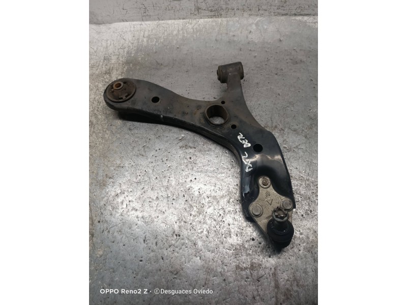 Recambio de brazo suspension inferior delantero derecho para toyota avensis advance referencia OEM IAM   
