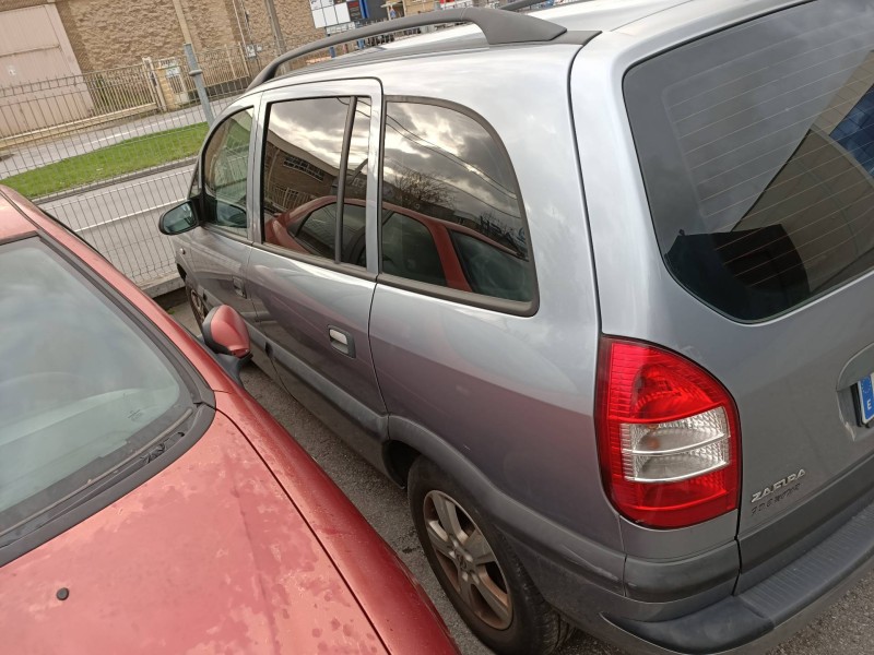 opel zafira a del año 2003 opel zafira a del año 2003