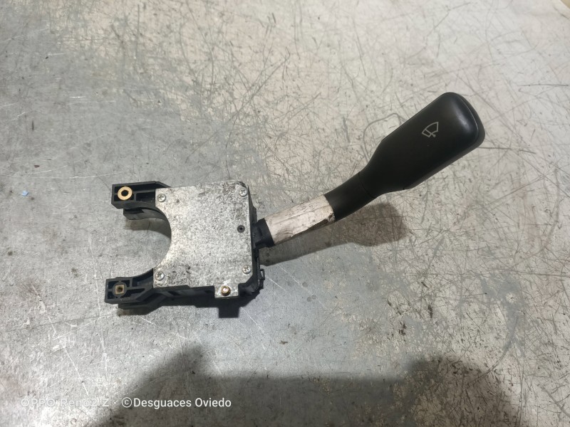 Recambio de mando limpia para audi 80 1.9 tdi referencia OEM IAM 4A0953509  