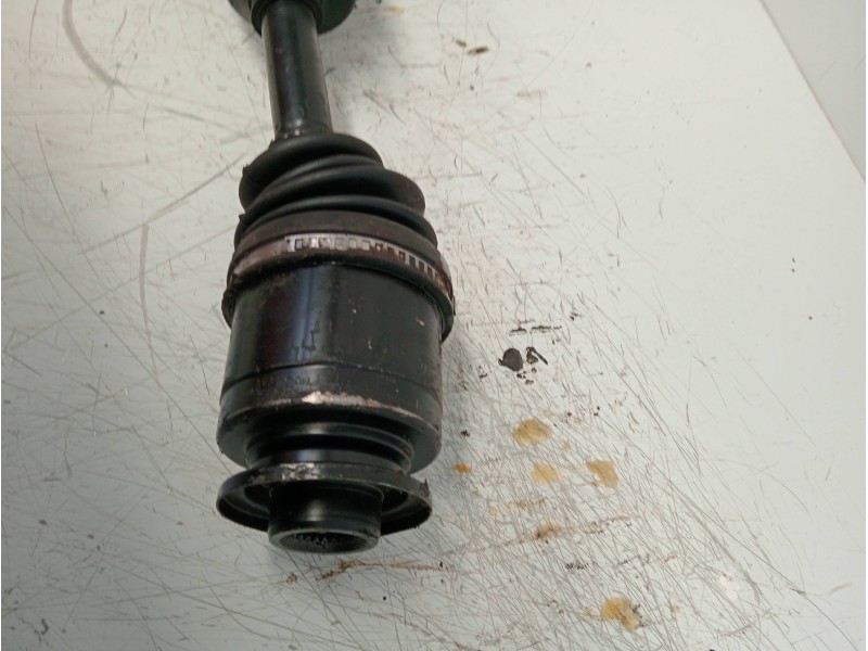 Recambio de transmision delantera izquierda para mazda bt-50 (un) doble cabina active 4x4 referencia OEM IAM   