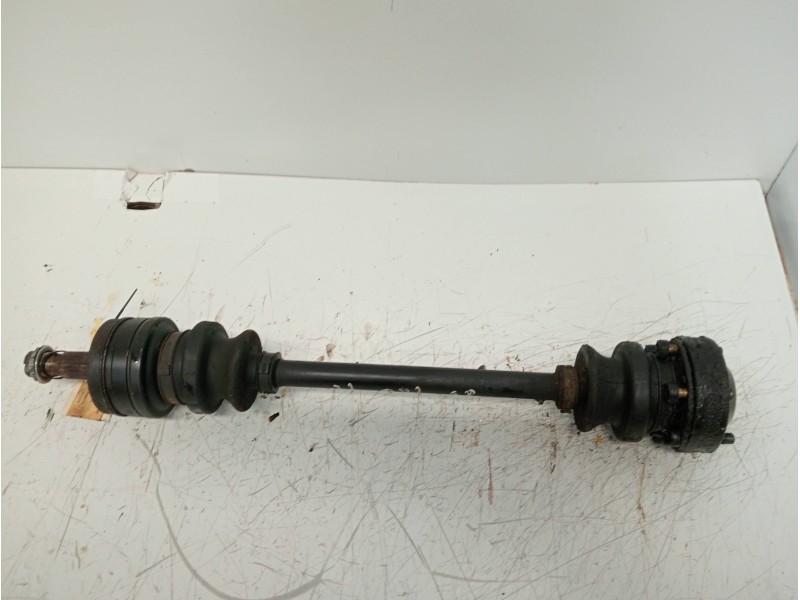 Recambio de transmision trasera izquierda para mercedes clase c (w201) berlina 1.8 cat referencia OEM IAM    Recambio de transmision trasera izquierda para mercedes clase c (w201) berlina 1.8 cat referencia OEM IAM