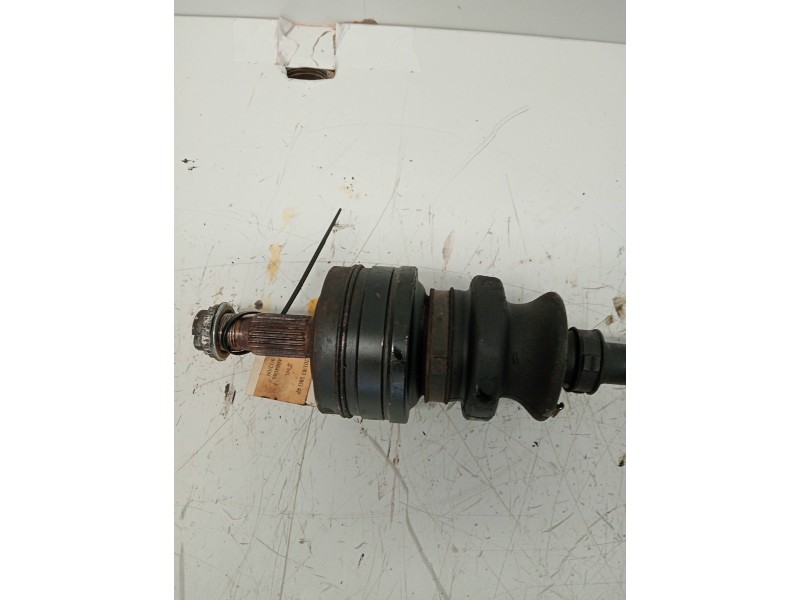 Recambio de transmision trasera izquierda para mercedes clase c (w201) berlina 1.8 cat referencia OEM IAM    Recambio de transmision trasera izquierda para mercedes clase c (w201) berlina 1.8 cat referencia OEM IAM