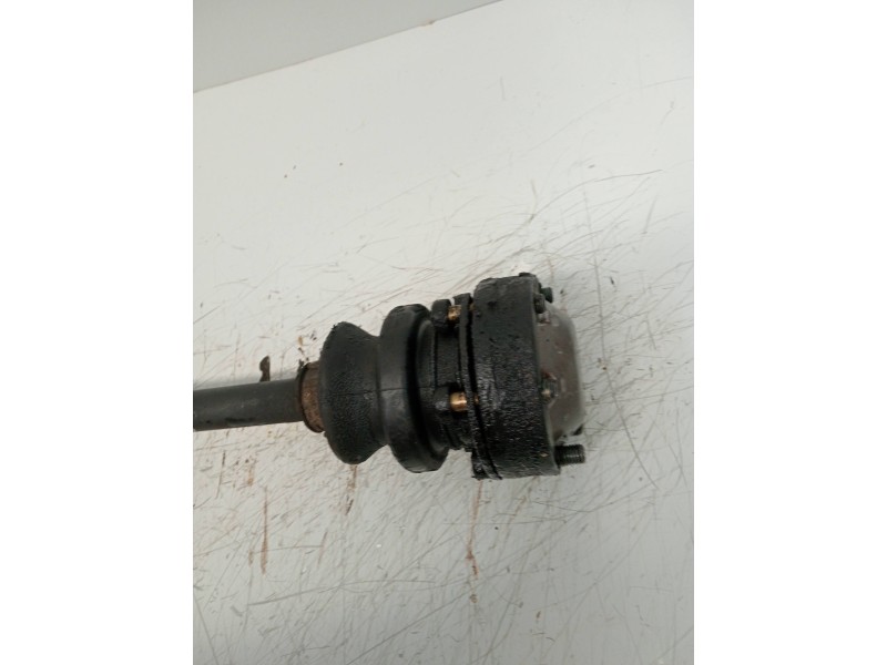 Recambio de transmision trasera izquierda para mercedes clase c (w201) berlina 1.8 cat referencia OEM IAM    Recambio de transmision trasera izquierda para mercedes clase c (w201) berlina 1.8 cat referencia OEM IAM