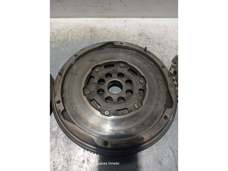 Recambio de kit embrague para citroen c4 grand picasso exclusive referencia OEM IAM 324048510  