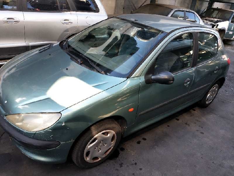 peugeot 206 berlina del año 1999