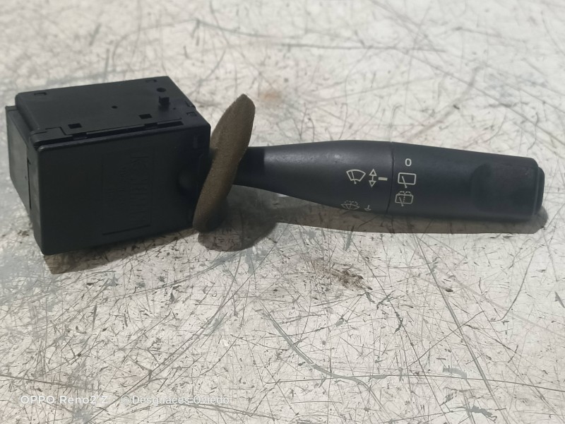 Recambio de mando limpia para peugeot 206 berlina xn referencia OEM IAM 96049597ZL  