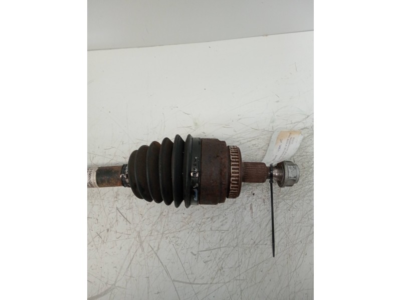 Recambio de transmision trasera derecha para mercedes clase m (w163) 320 (163.154) referencia OEM IAM 0501005731REVB 040WD760011