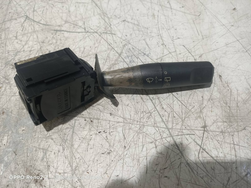 Recambio de mando limpia para peugeot 206 berlina xs referencia OEM IAM 96048597ZL  