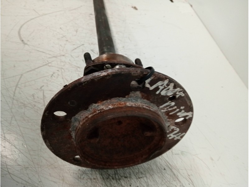 Recambio de transmision trasera izquierda para lada niva ( 2121 / 21213 / 21214 / 21215 ) 1.6 referencia OEM IAM   