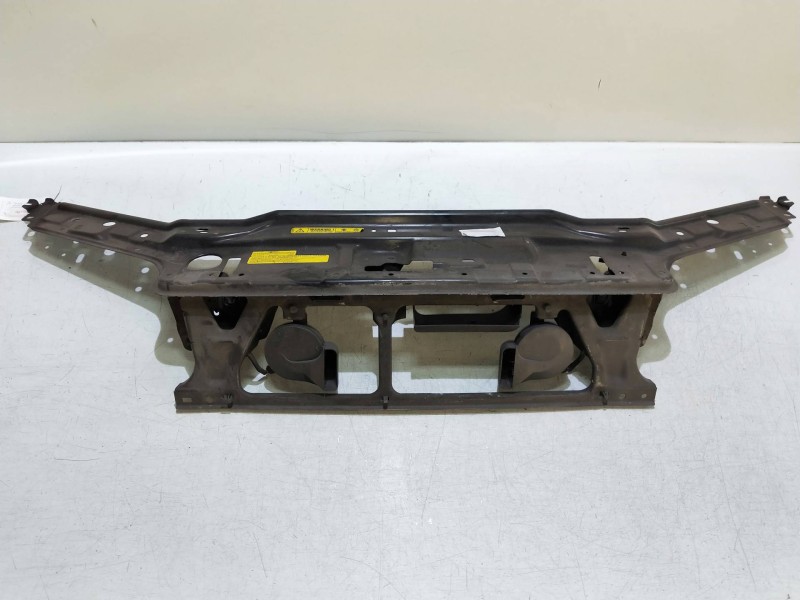 Recambio de panel frontal para volvo v70 familiar 2.5 turbodiesel referencia OEM IAM   