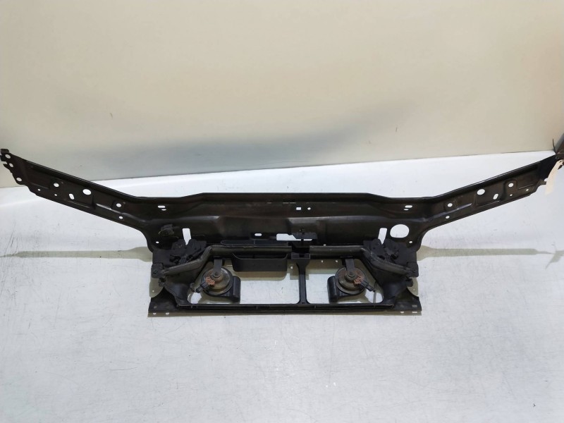 Recambio de panel frontal para volvo v70 familiar 2.5 turbodiesel referencia OEM IAM   