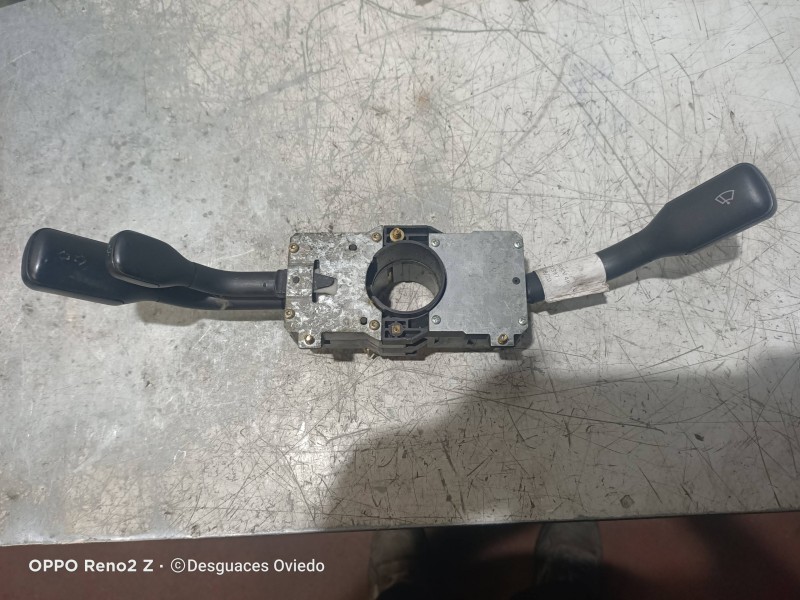 Recambio de mando luces para audi 80 1.9 tdi referencia OEM IAM   
