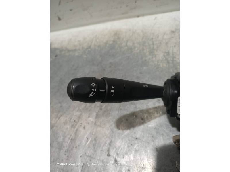 Recambio de mando luces para peugeot 208 1.4 hdi fap referencia OEM IAM 98072680ZD  