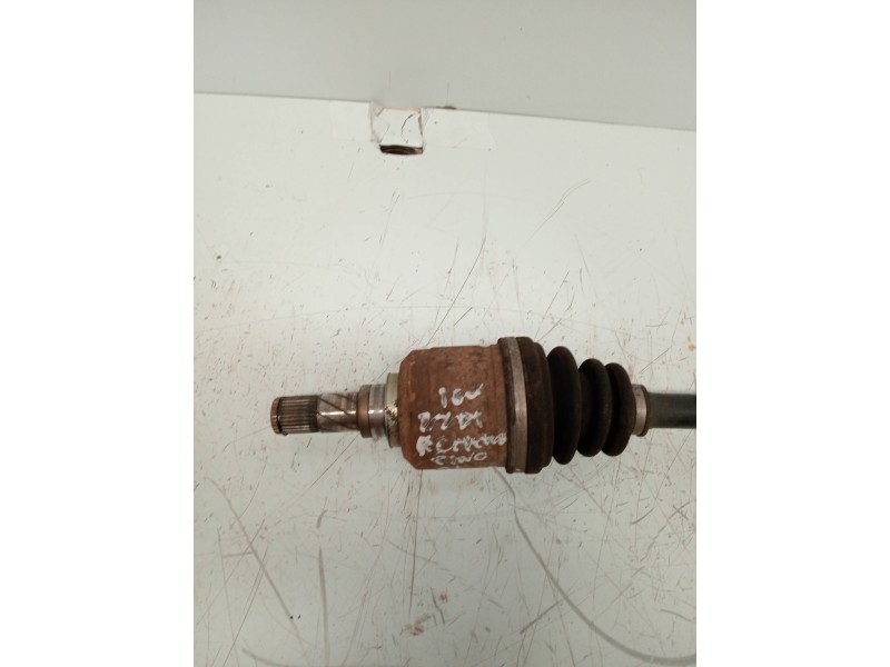 Recambio de transmision delantera izquierda para nissan almera tino (v10m) 2.2 16v turbodiesel cat referencia OEM IAM   