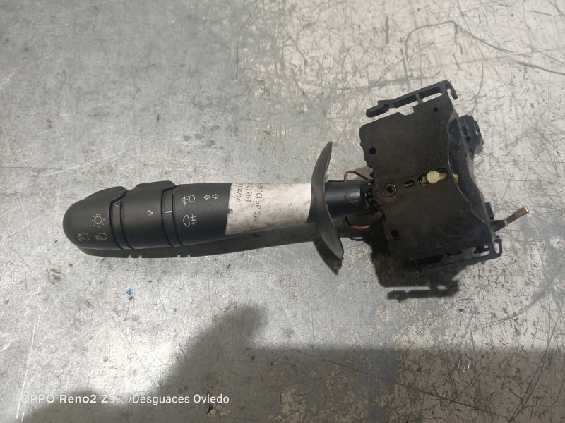 Recambio de mando luces para renault laguna ii grandtour (kg0) dynamique confort referencia OEM IAM 8200328896  