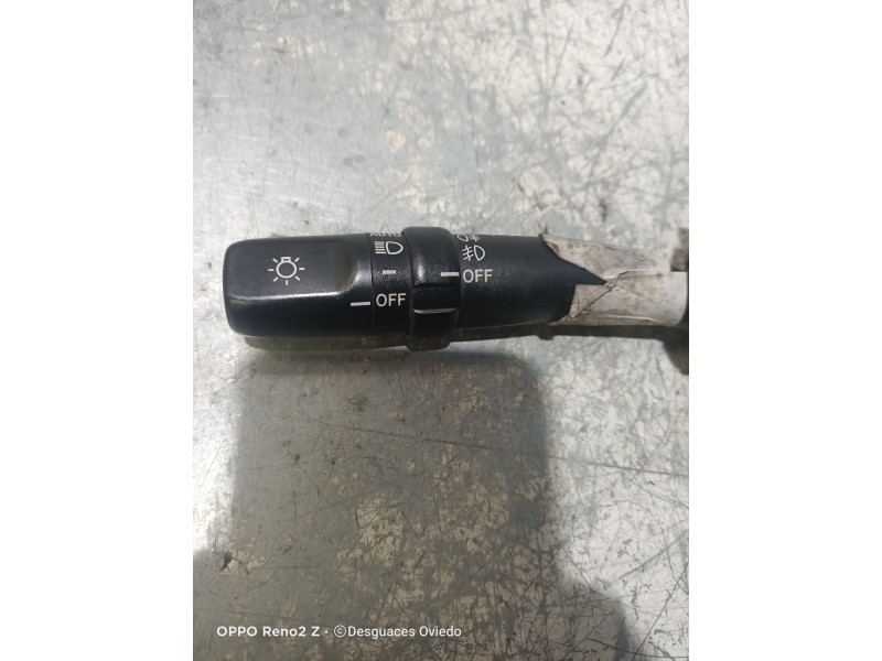 Recambio de mando luces para toyota avensis berlina (t25) 2.2 d-4d cat referencia OEM IAM 173650  