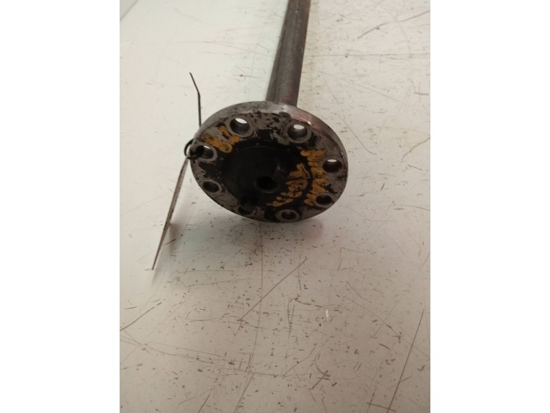 Recambio de transmision trasera derecha para nissan trade 2.8 d referencia OEM IAM    Recambio de transmision trasera derecha para nissan trade 2.8 d referencia OEM IAM