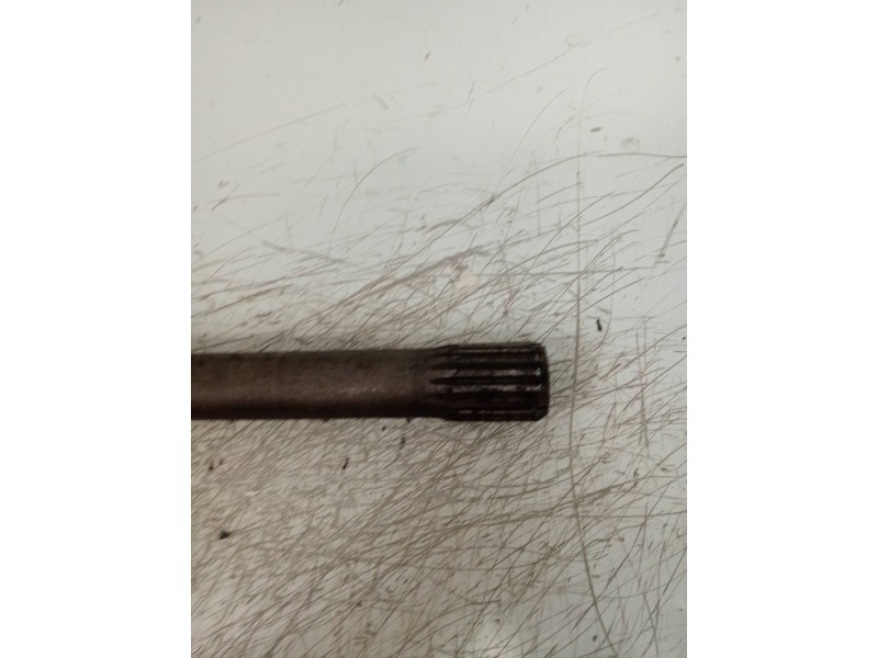 Recambio de transmision trasera derecha para nissan trade 2.8 d referencia OEM IAM    Recambio de transmision trasera derecha para nissan trade 2.8 d referencia OEM IAM