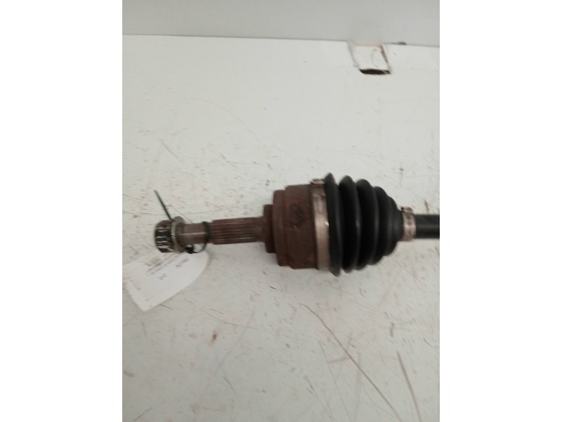 Recambio de transmision delantera derecha para nissan tiida (c11x/sc11x) acenta referencia OEM IAM 39100EL20B  