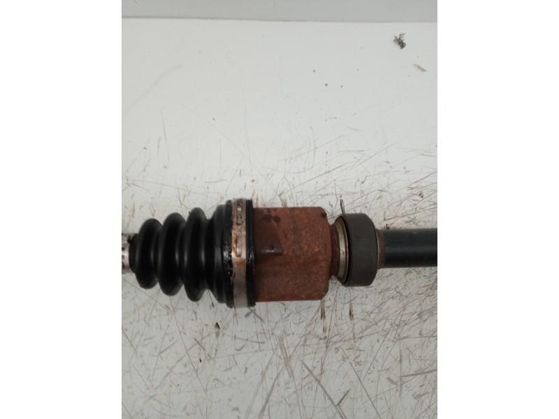 Recambio de transmision delantera derecha para nissan tiida (c11x/sc11x) acenta referencia OEM IAM 39100EL20B  