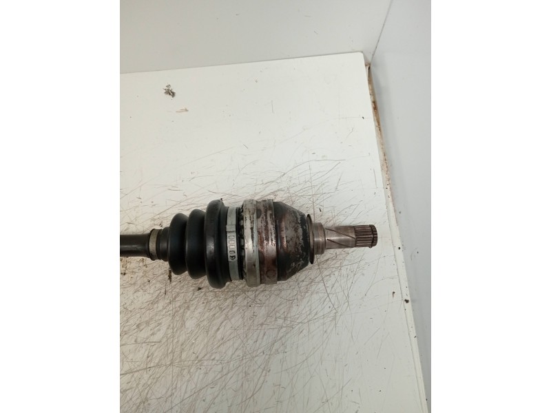 Recambio de transmision delantera derecha para opel astra g berlina 1.7 16v dti cat (y 17 dt / lr6) referencia OEM IAM    Recambio de transmision delantera derecha para opel astra g berlina 1.7 16v dti cat (y 17 dt / lr6) referencia OEM IAM