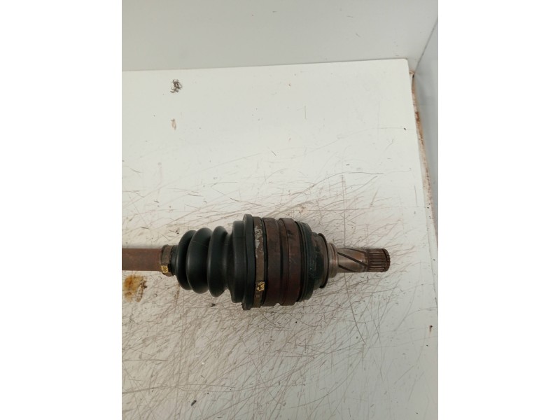 Recambio de transmision delantera derecha para opel corsa b 1.4 16v referencia OEM IAM    Recambio de transmision delantera derecha para opel corsa b 1.4 16v referencia OEM IAM