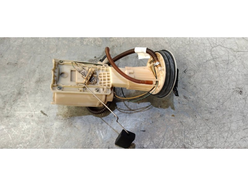 Recambio de bomba combustible para audi a4 berlina (8e) 1.8 t referencia OEM IAM 228233018005 8F0919051I 