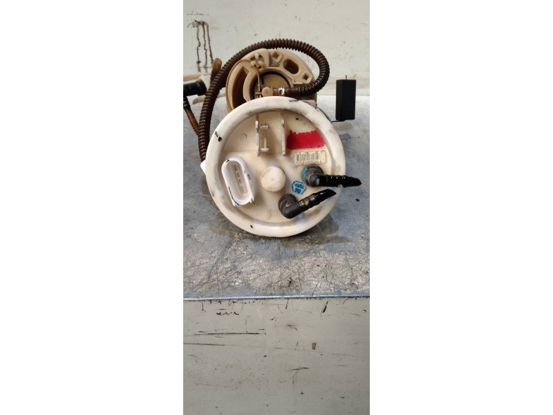 Recambio de bomba combustible para audi a4 berlina (8e) 1.8 t referencia OEM IAM 228233018005 8F0919051I 