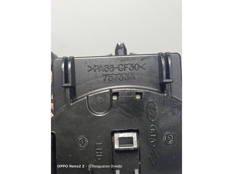 Recambio de mando limpia para kia picanto 1.1 ex referencia OEM IAM 75733A  