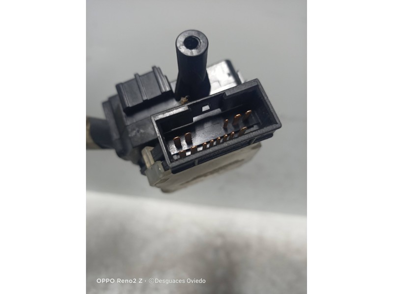 Recambio de mando luces para kia carens (un) 2.0 crdi referencia OEM IAM 202004727  