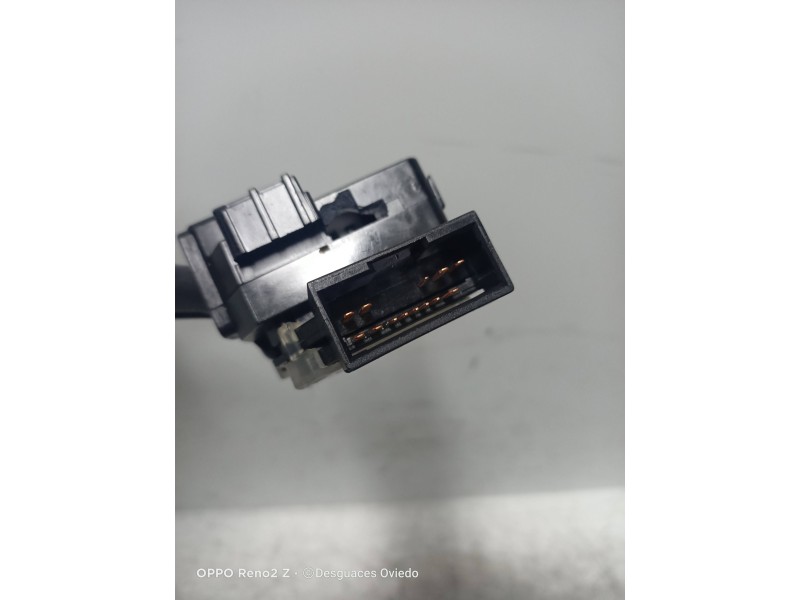 Recambio de mando luces para kia carens (un) 2.0 crdi referencia OEM IAM 202004727  