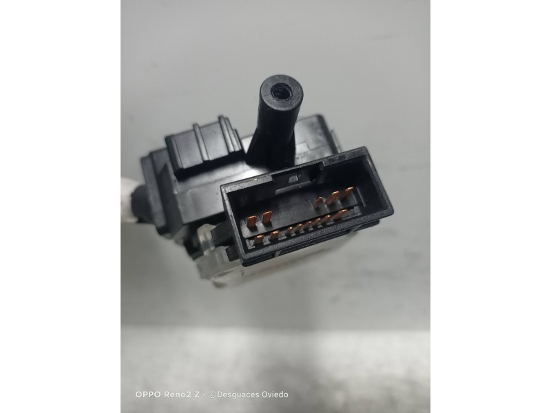 Recambio de mando luces para kia carens (un) 2.0 crdi referencia OEM IAM 202004727  