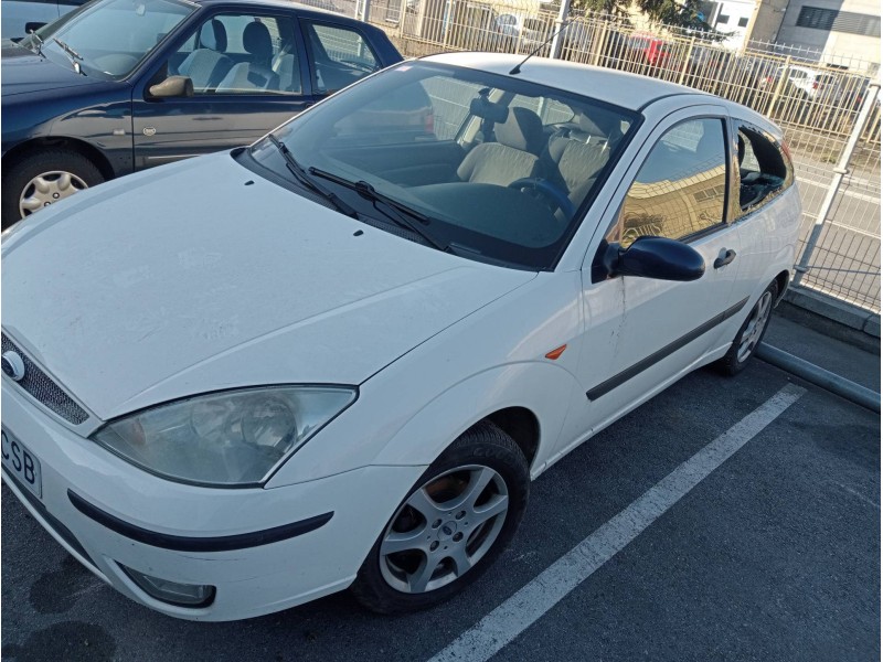 ford focus berlina (cak) del año 2004