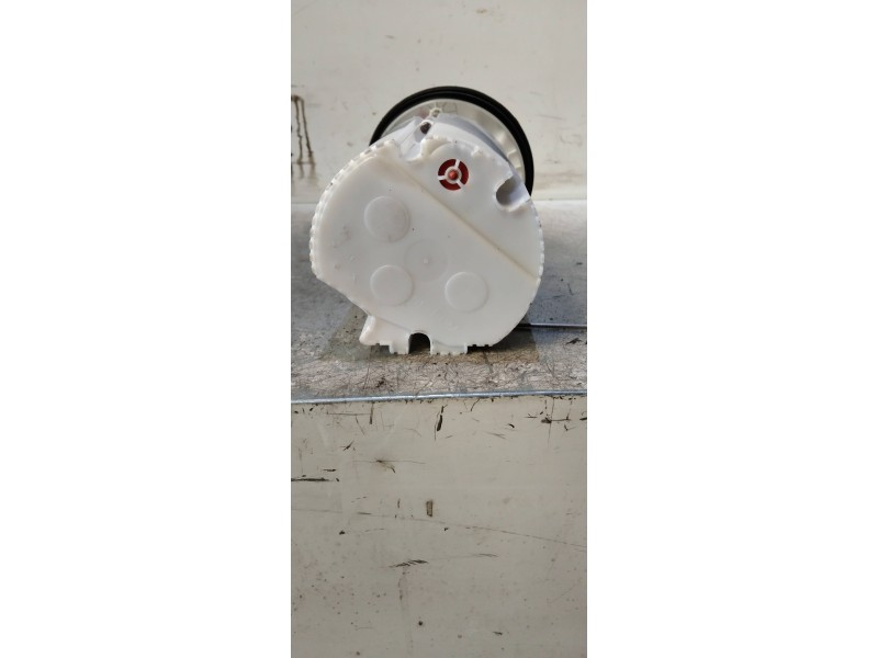 Recambio de bomba combustible para ford focus lim. (cb8) edition referencia OEM IAM BV619H307JD 0580200065 