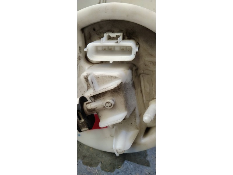 Recambio de bomba combustible para ford focus lim. (cb8) edition referencia OEM IAM BV619H307JD 0580200065 