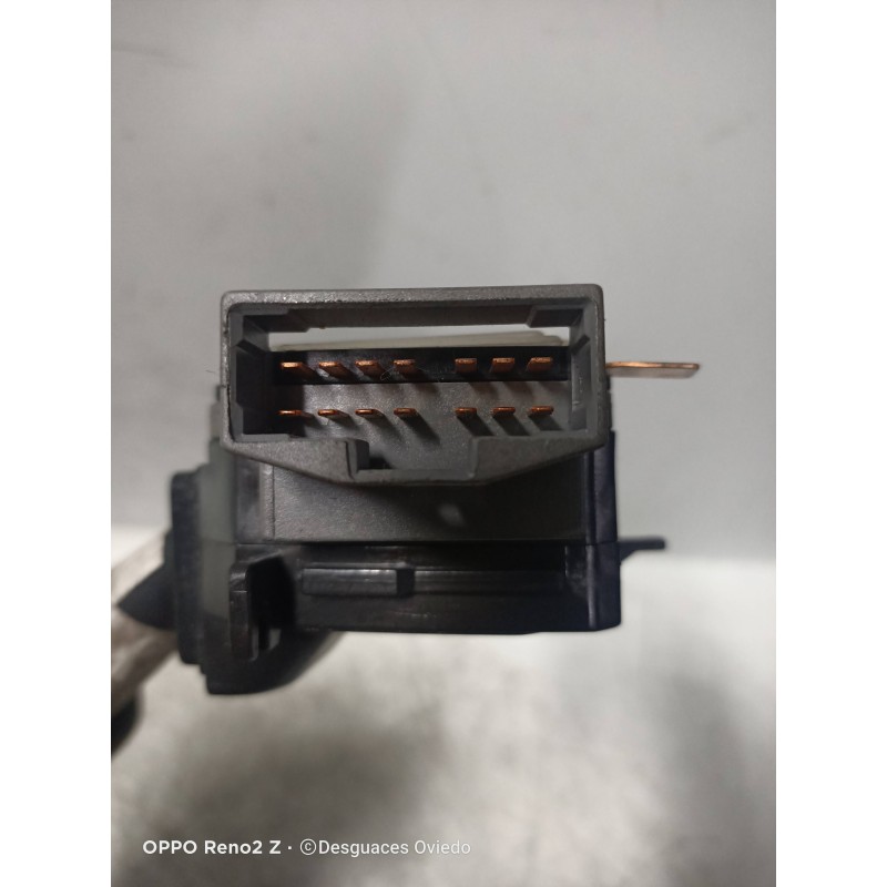 Recambio de mando limpia para kia sportage 2.0 turbodiesel cat referencia OEM IAM 621W05200  