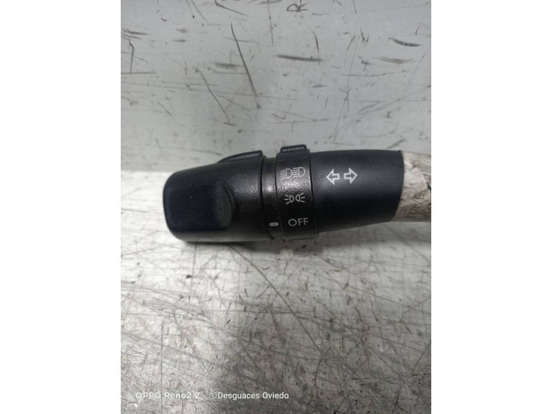 Recambio de mando luces para kia sportage 2.0 cat referencia OEM IAM 202003393  