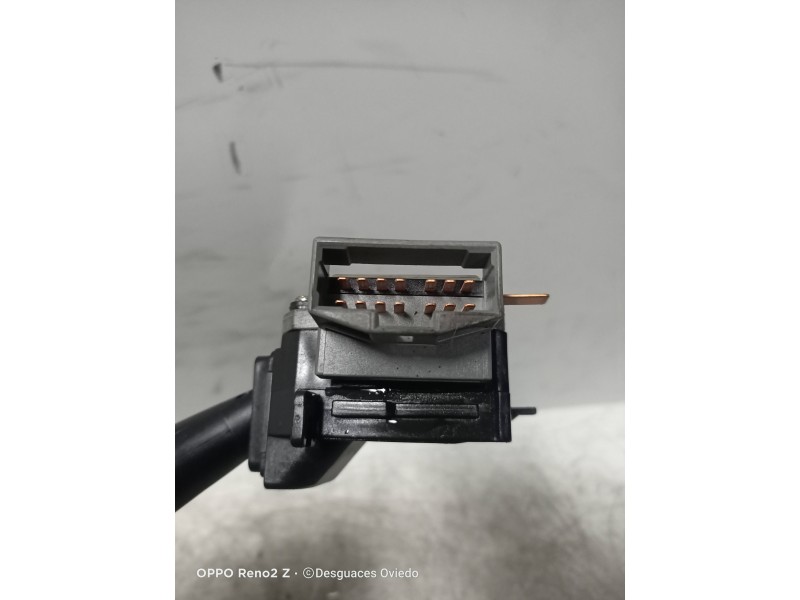 Recambio de mando limpia para kia sportage 2.0 turbodiesel cat referencia OEM IAM 621W05200  