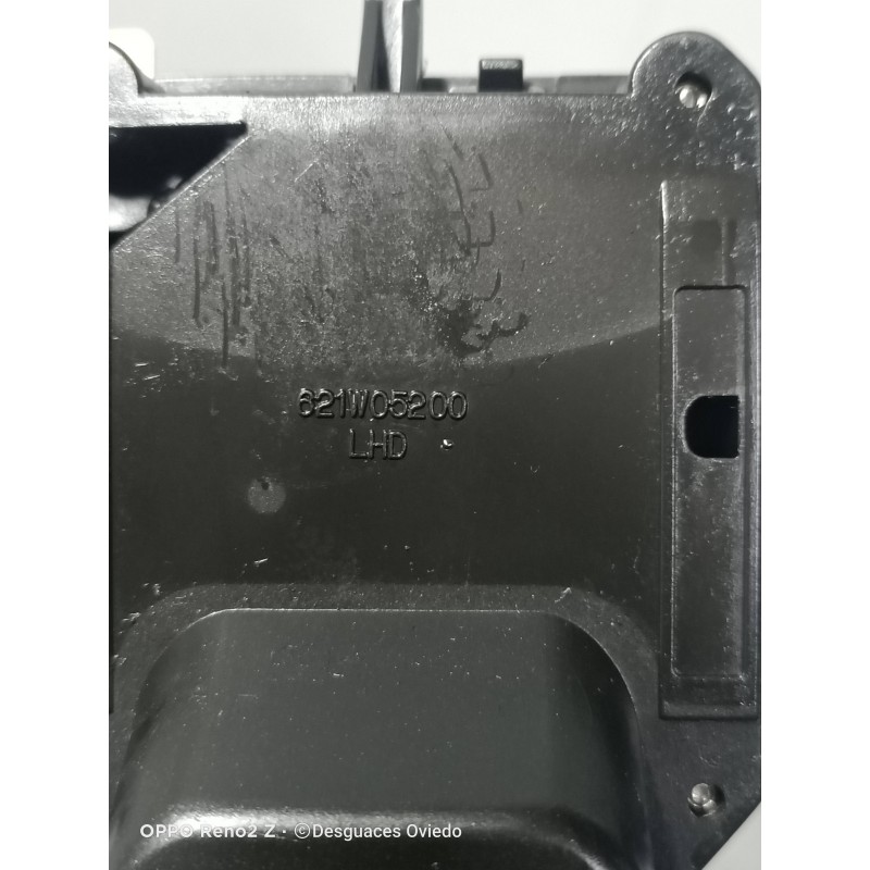 Recambio de mando limpia para kia sportage 2.0 turbodiesel cat referencia OEM IAM 621W05200  